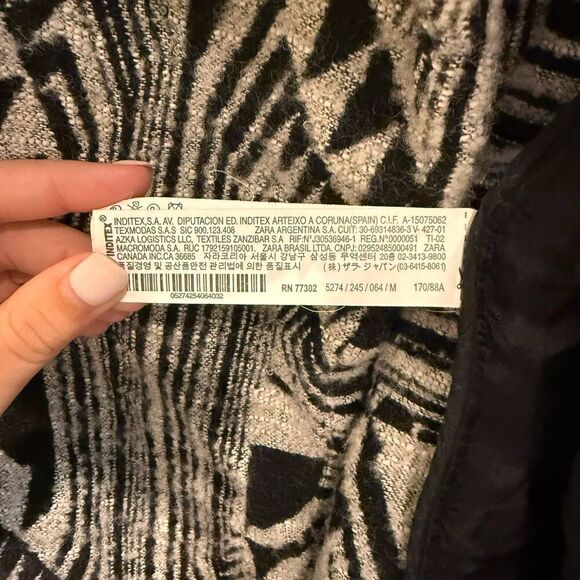 Zara Womens Black Gray Coat Jacket Size M Aztec Artsy Long Sleeve Geometric - Picture 3 of 9